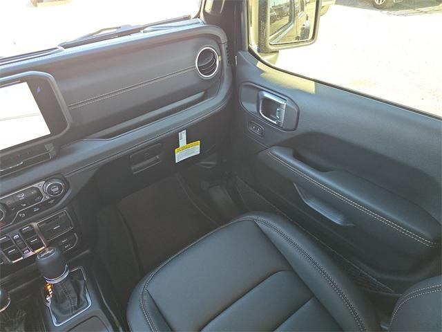 new 2025 Jeep Wrangler car, priced at $50,096