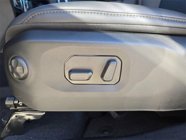 new 2025 Jeep Wrangler car, priced at $50,096