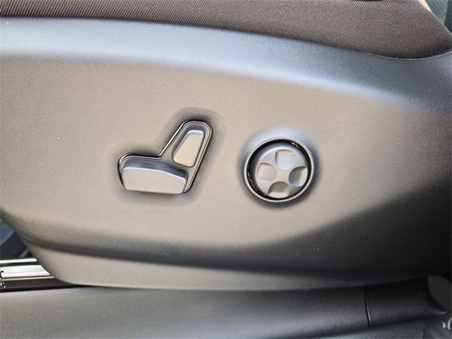 new 2026 Chrysler Pacifica car, priced at $44,552