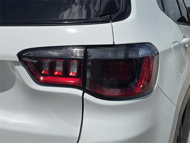 new 2025 Jeep Compass car, priced at $23,337