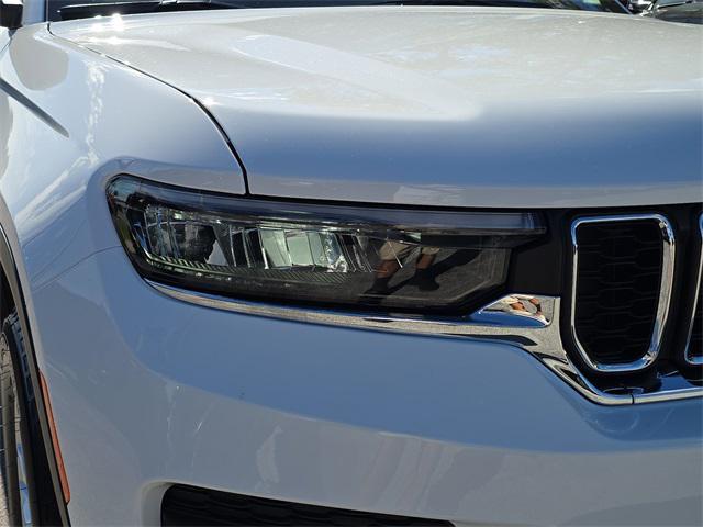 new 2025 Jeep Grand Cherokee car, priced at $34,056