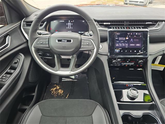 new 2025 Jeep Grand Cherokee car, priced at $38,374