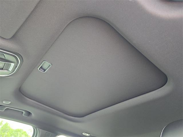 new 2025 Jeep Grand Cherokee car, priced at $38,374