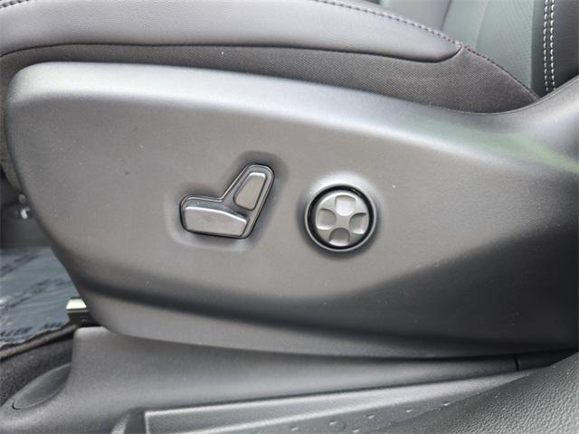 new 2026 Chrysler Pacifica car, priced at $37,028