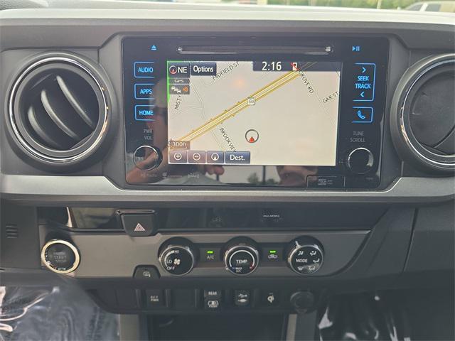 2018 Super White Toyota Tacoma