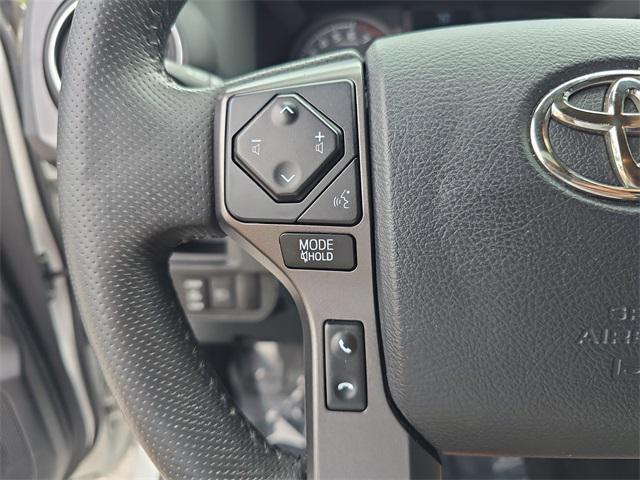 2018 Super White Toyota Tacoma