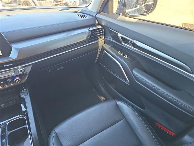 used 2024 Kia Telluride car, priced at $33,352