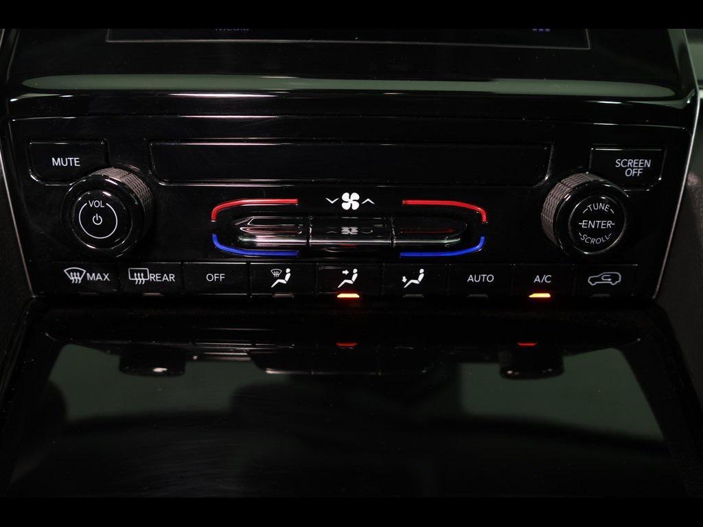 used 2023 Jeep Grand Cherokee car, priced at $23,999