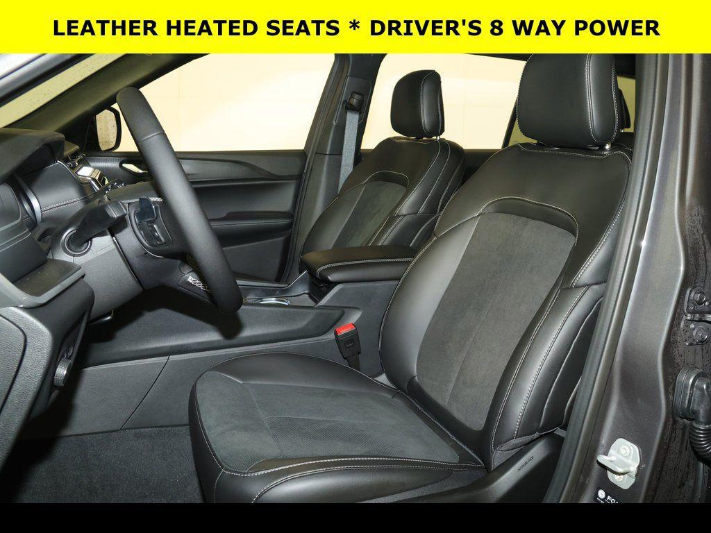 new 2025 Jeep Grand Cherokee L car, priced at $43,999