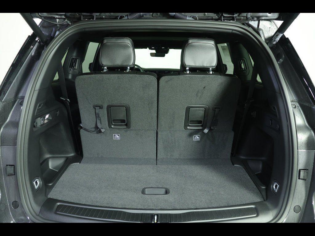 new 2025 Jeep Grand Cherokee L car, priced at $43,999