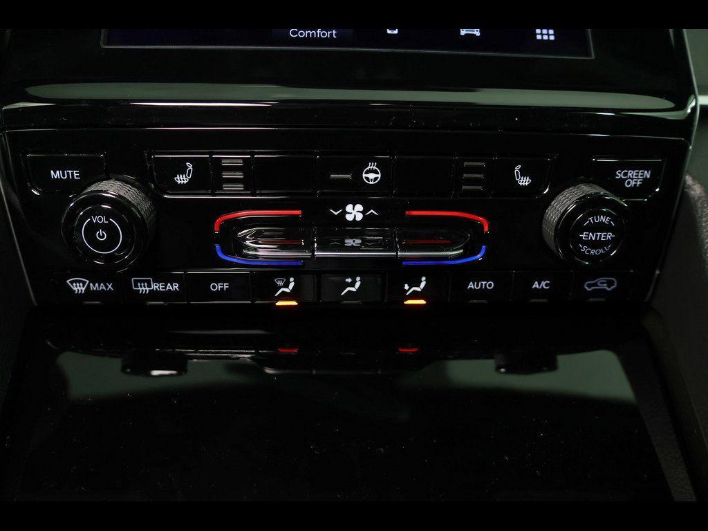 new 2025 Jeep Grand Cherokee L car, priced at $43,999