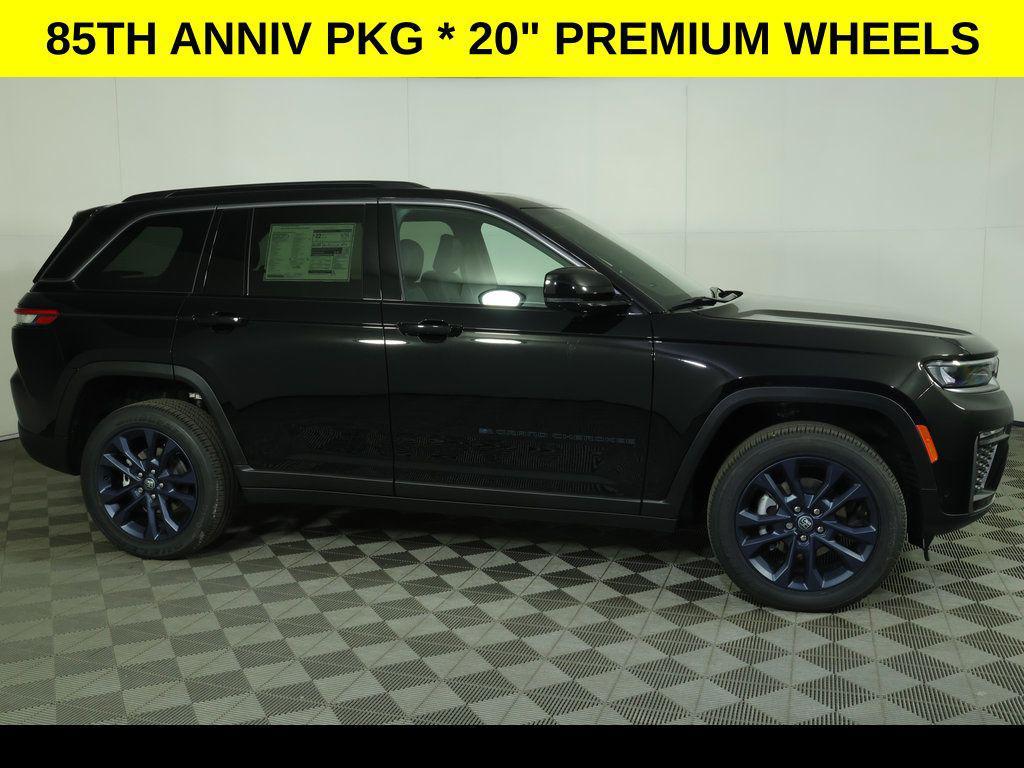 new 2026 Jeep Grand Cherokee car, priced at $48,952