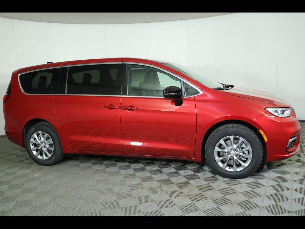 new 2026 Chrysler Pacifica car, priced at $39,410