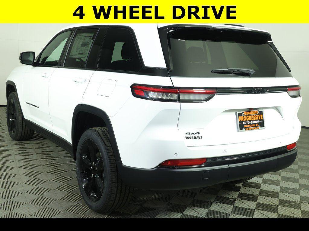 new 2025 Jeep Grand Cherokee car, priced at $43,530