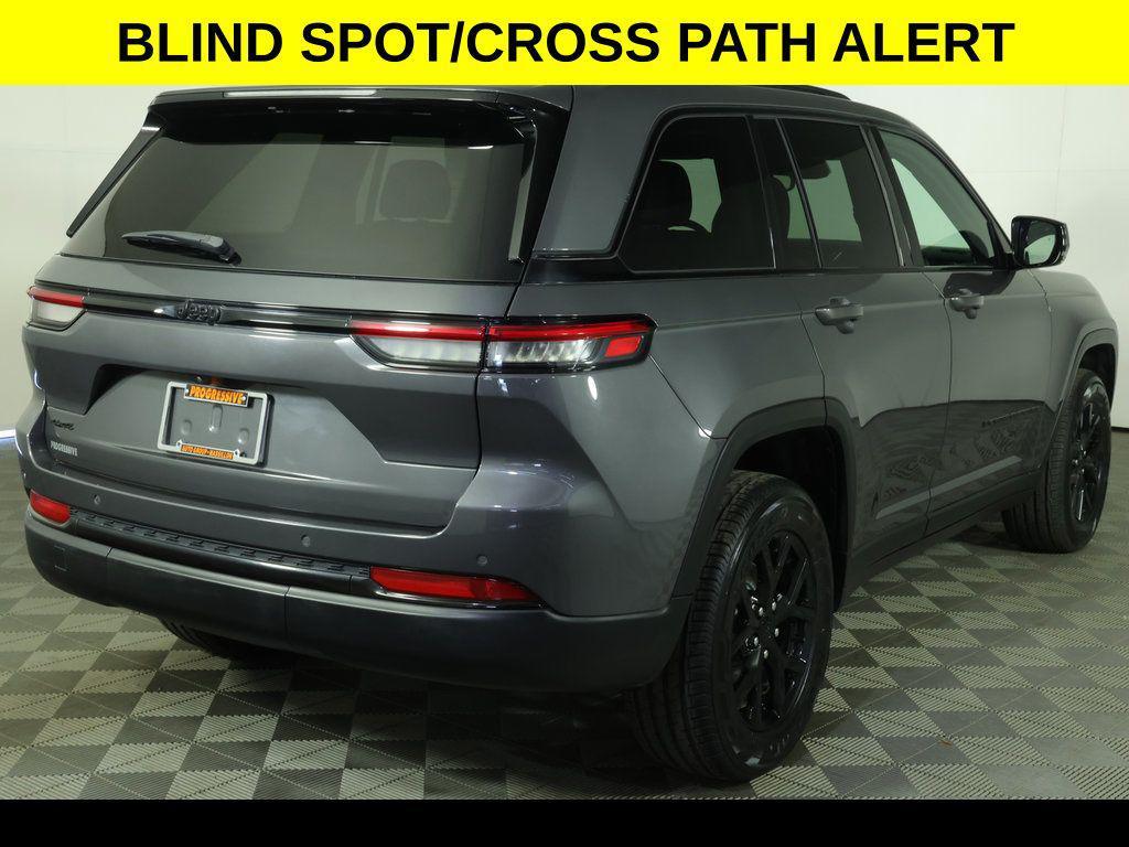 used 2024 Jeep Grand Cherokee car, priced at $33,442