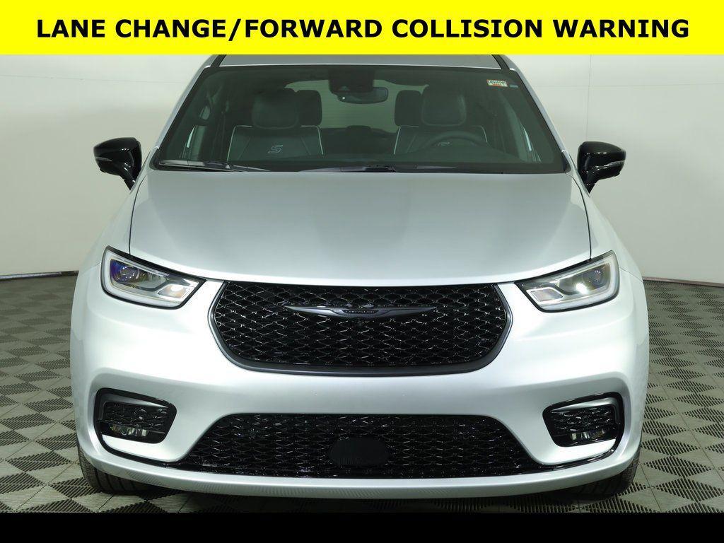 new 2026 Chrysler Pacifica car, priced at $50,325