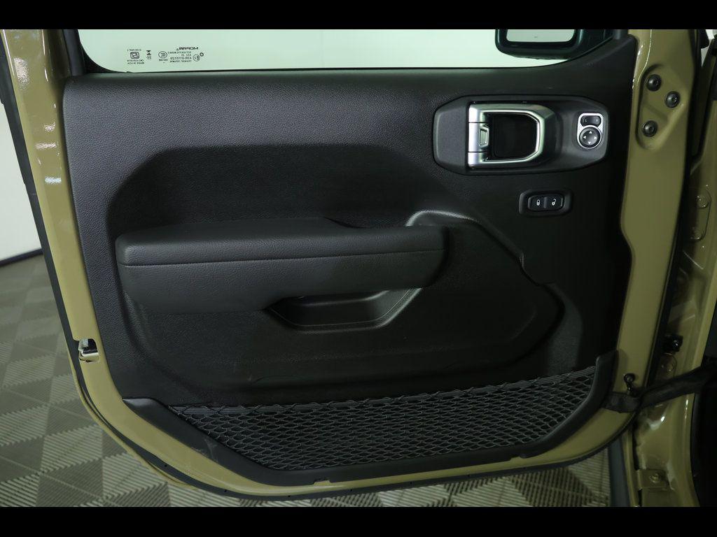 new 2026 Jeep Gladiator car, priced at $58,725