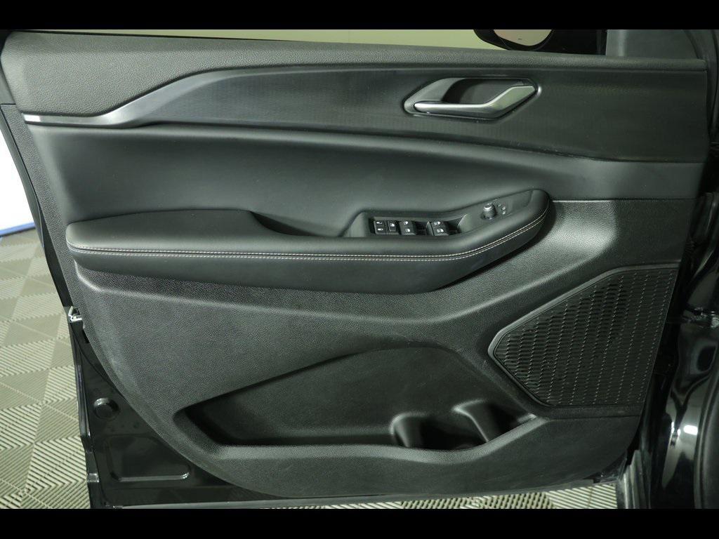 used 2023 Jeep Grand Cherokee car, priced at $28,610