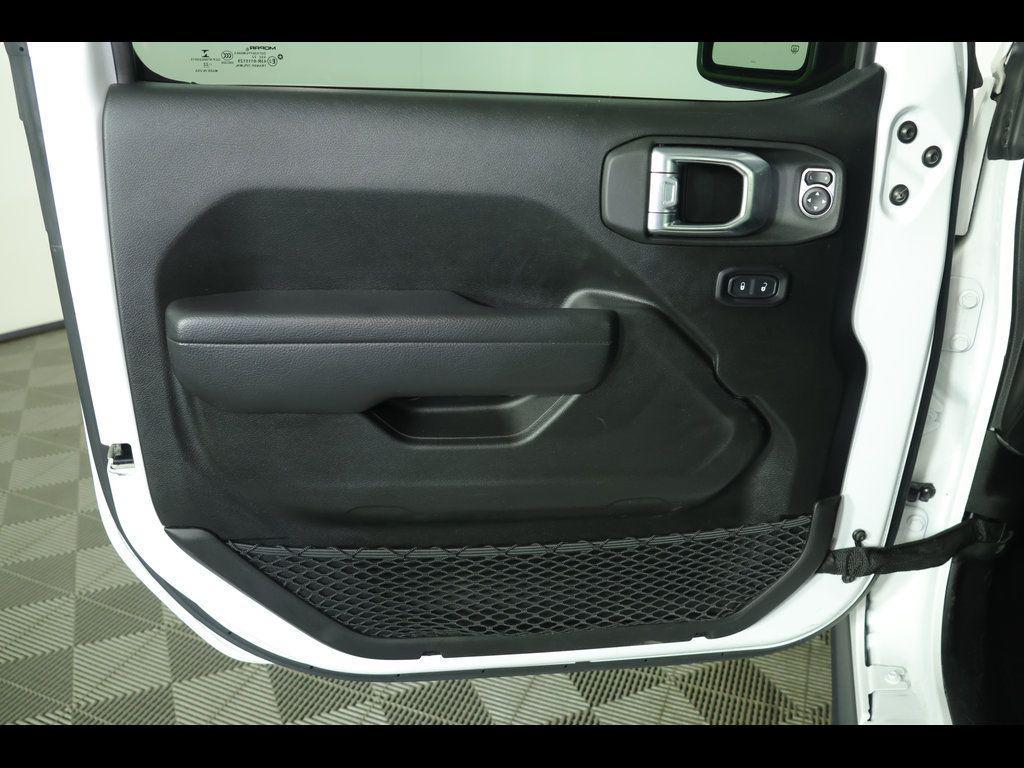 used 2022 Jeep Wrangler car, priced at $29,289