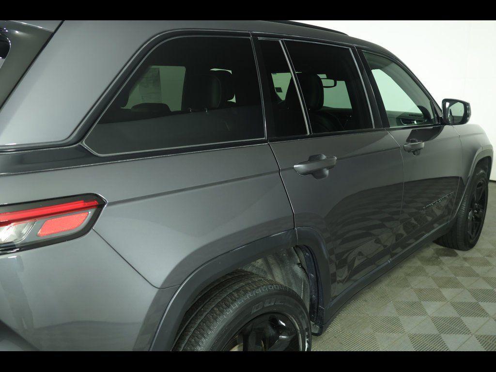 used 2022 Jeep Grand Cherokee car, priced at $27,245
