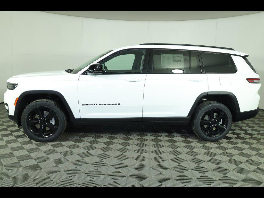 new 2025 Jeep Grand Cherokee L car, priced at $44,055