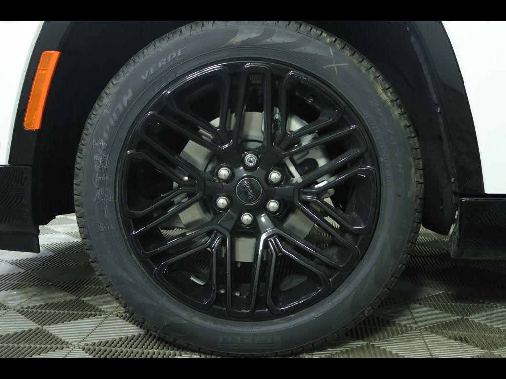 new 2026 Jeep Grand Wagoneer L car, priced at $84,830