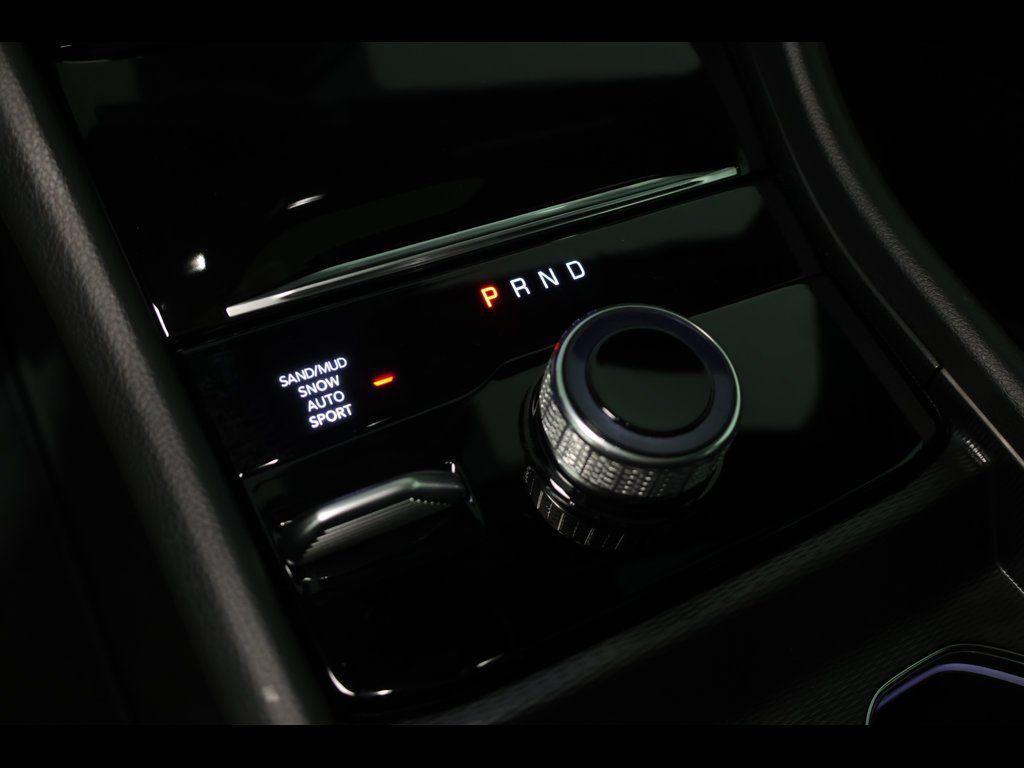 new 2026 Jeep Grand Cherokee car, priced at $43,525