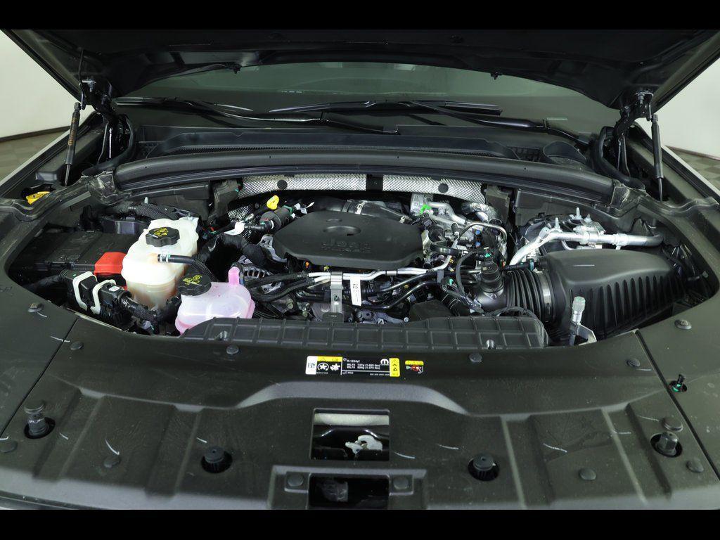 new 2026 Jeep Grand Cherokee car, priced at $43,525