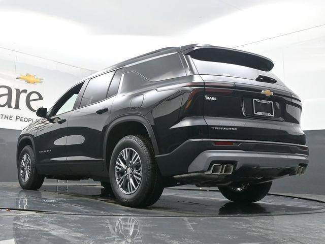 new 2026 Chevrolet Traverse car, priced at $42,624