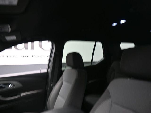 used 2023 Chevrolet Traverse car, priced at $29,684