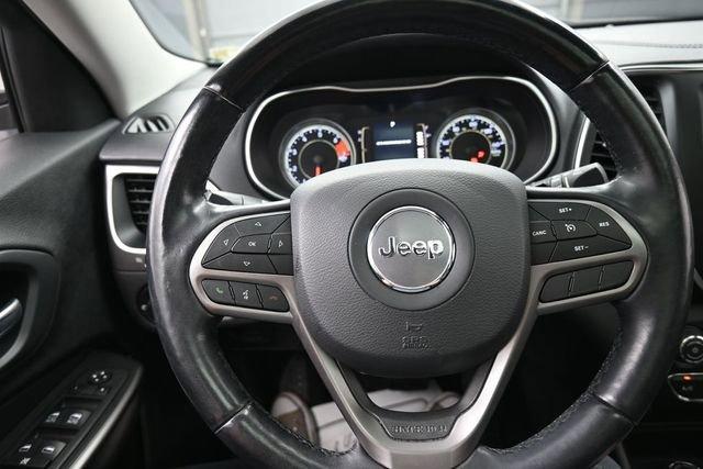 used 2020 Jeep Cherokee car, priced at $20,995