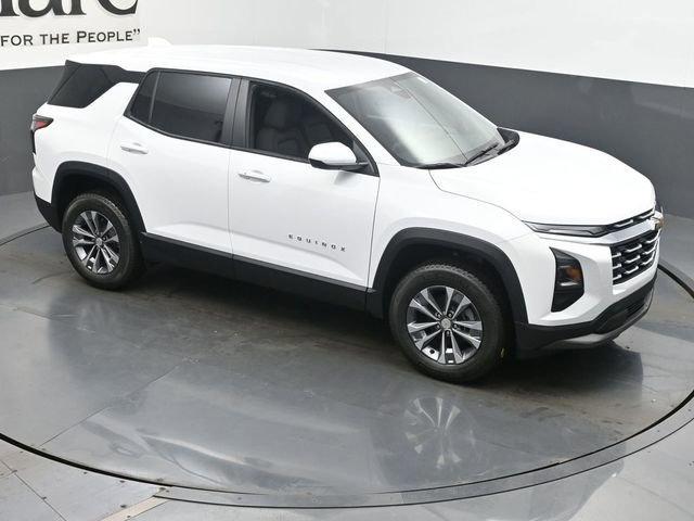 new 2026 Chevrolet Equinox car, priced at $31,835