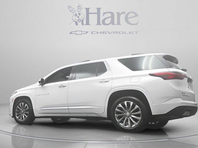 used 2023 Chevrolet Traverse car, priced at $29,210