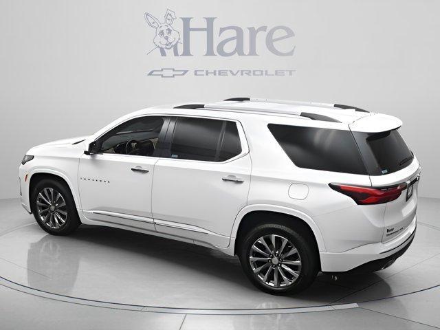 used 2023 Chevrolet Traverse car, priced at $29,210