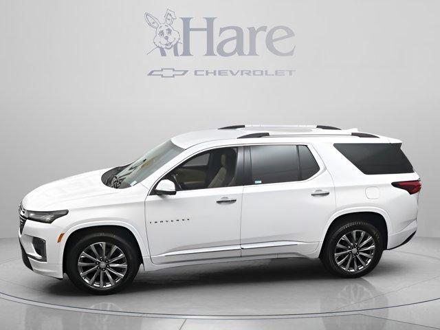 used 2023 Chevrolet Traverse car, priced at $29,210