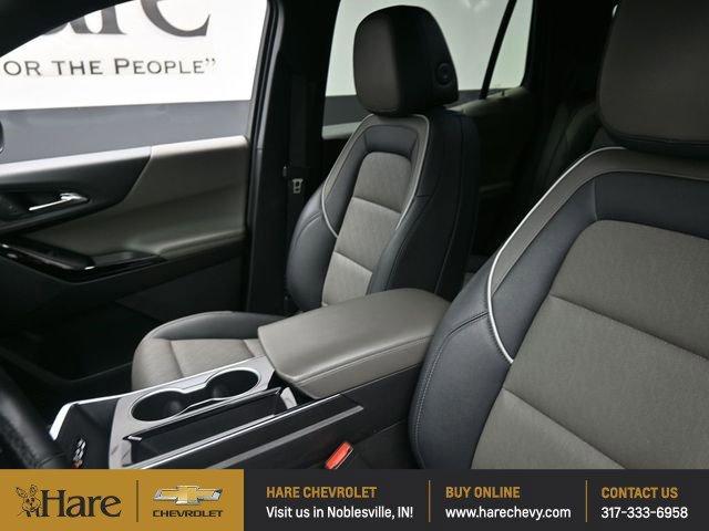 used 2025 Chevrolet Equinox car, priced at $24,986