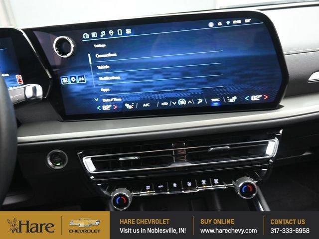 used 2025 Chevrolet Traverse car, priced at $32,971