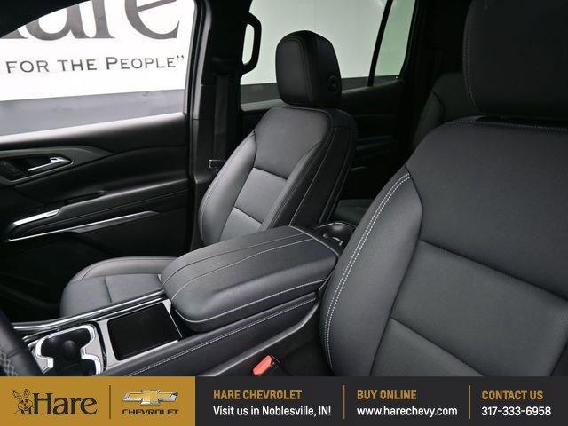 used 2025 Chevrolet Traverse car, priced at $32,971