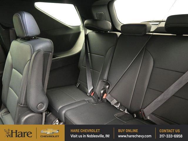 used 2025 Chevrolet Traverse car, priced at $34,648