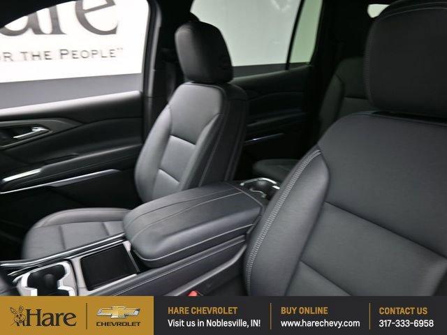 used 2025 Chevrolet Traverse car, priced at $34,648