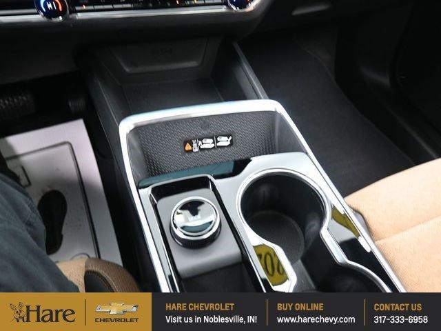 used 2025 Chevrolet Equinox car, priced at $30,321