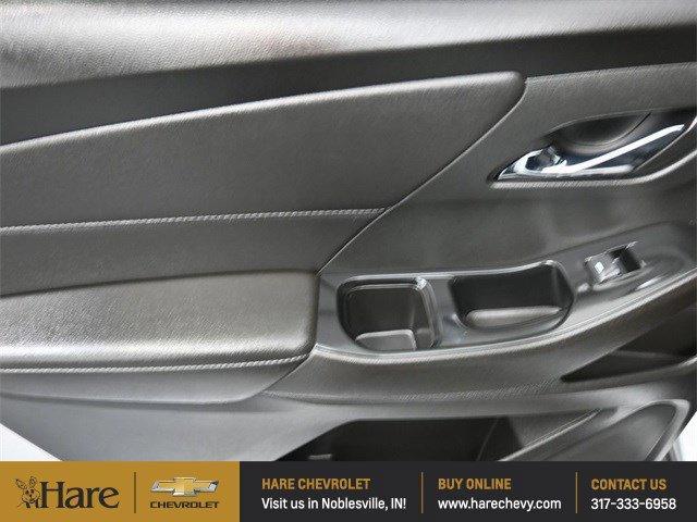 used 2023 Chevrolet Traverse car, priced at $30,466