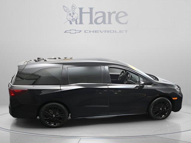 used 2025 Honda Odyssey car, priced at $38,971