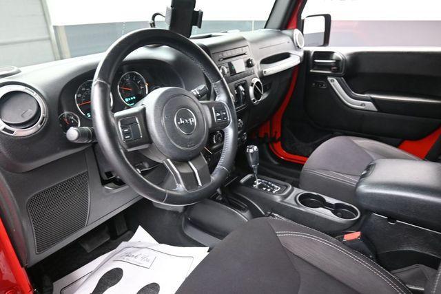 used 2015 Jeep Wrangler Unlimited car, priced at $18,971