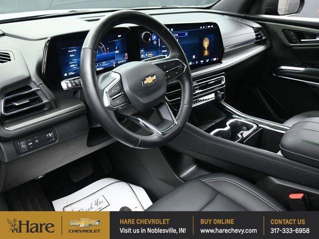 used 2025 Chevrolet Traverse car, priced at $35,864