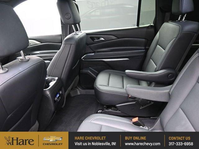 used 2025 Chevrolet Traverse car, priced at $35,864