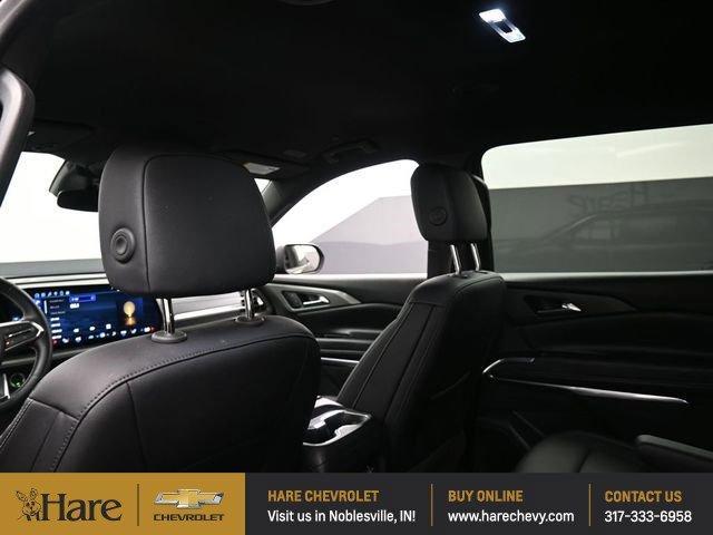 used 2025 Chevrolet Traverse car, priced at $35,864