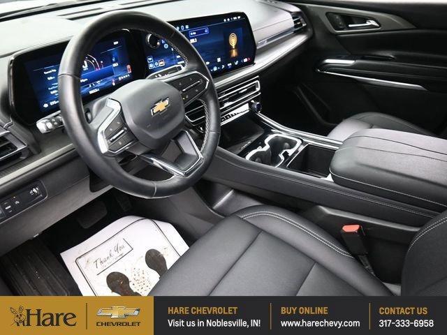 used 2025 Chevrolet Traverse car, priced at $35,864