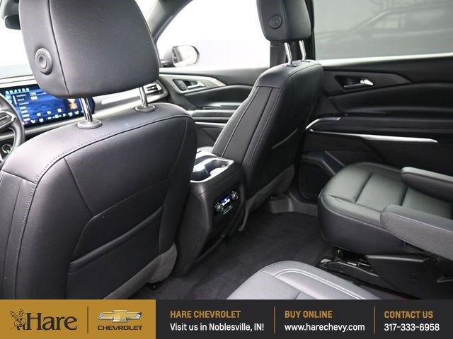 used 2025 Chevrolet Traverse car, priced at $35,864