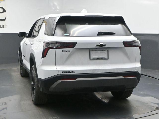 new 2026 Chevrolet Equinox car, priced at $31,275